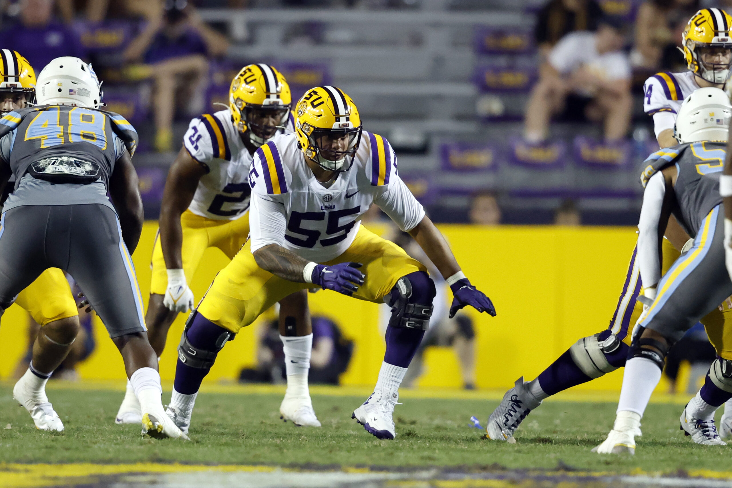 Kimo Makane'ole comfortable switching back to offensive line